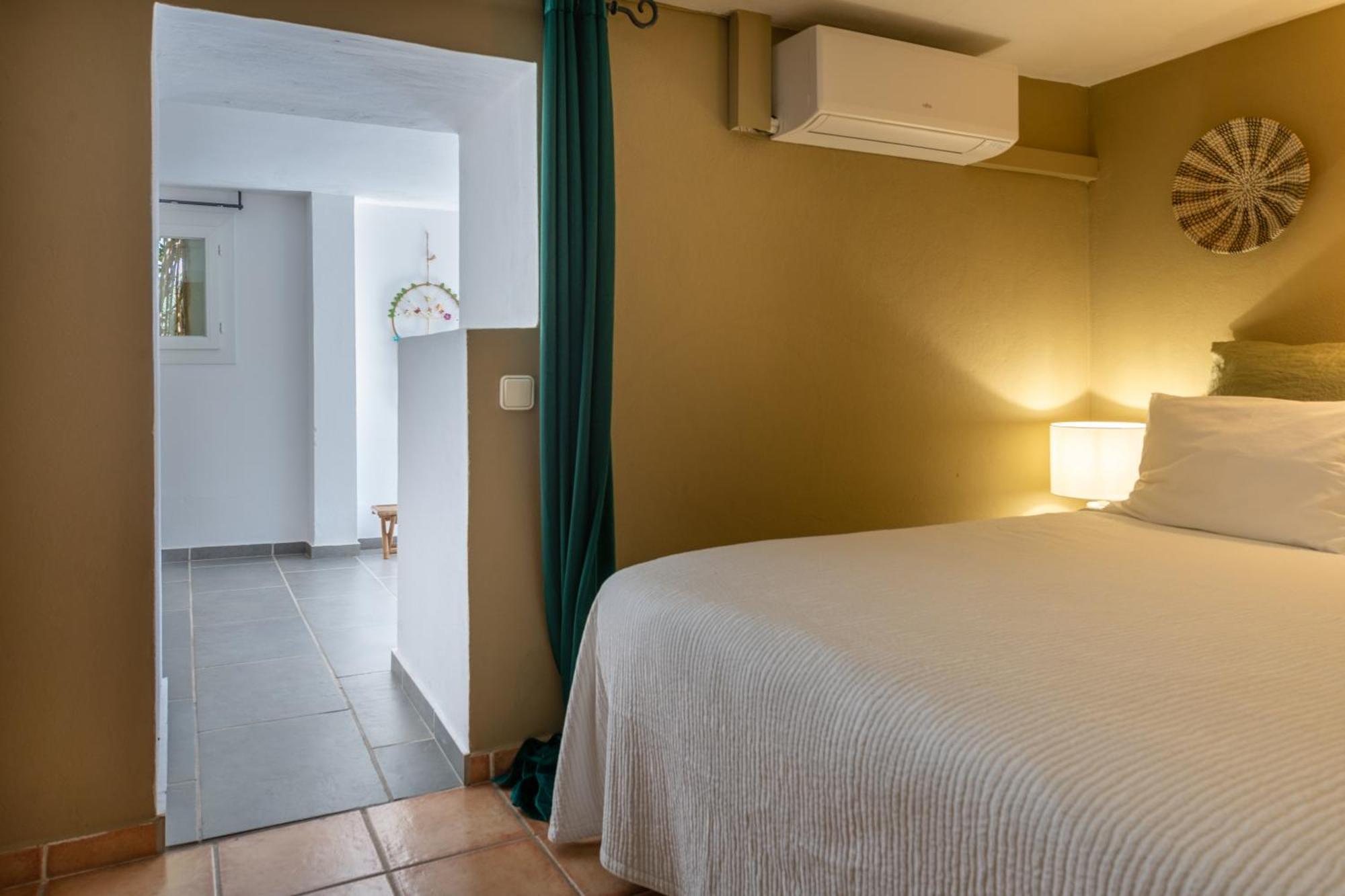 Agroturismo Ca Sa Vilda Marge Sant Joan De Labritja Habitación foto